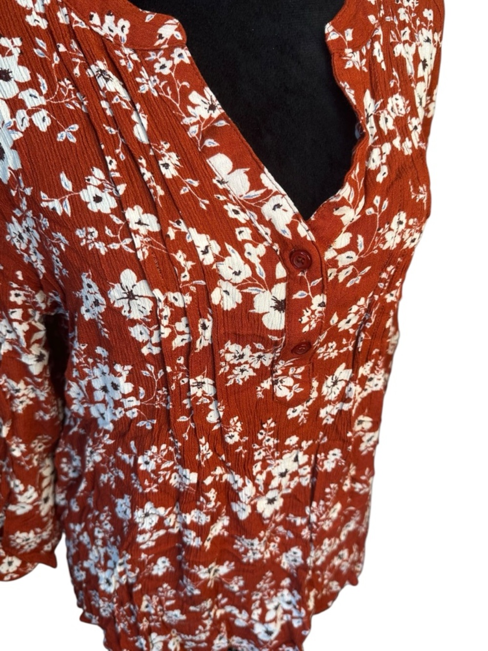 Monday Fun Dark Red / Rust Floral Crinkle Gauze Blouse – Boho Split Neck – Size - Picture 3 of 9